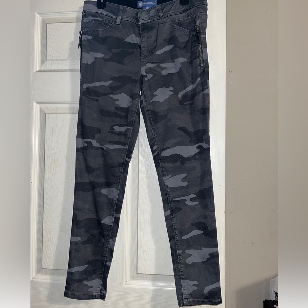 Democracy jeans NWOT